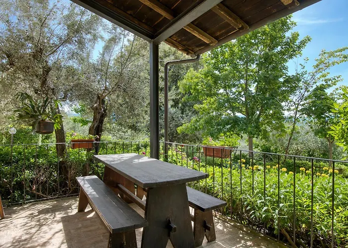 Il Grappolo E La Rosa - Sagrantino Alloggio per agriturismo